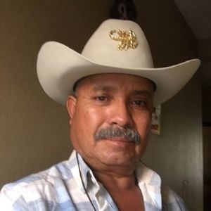 Meet your Posher, Benito